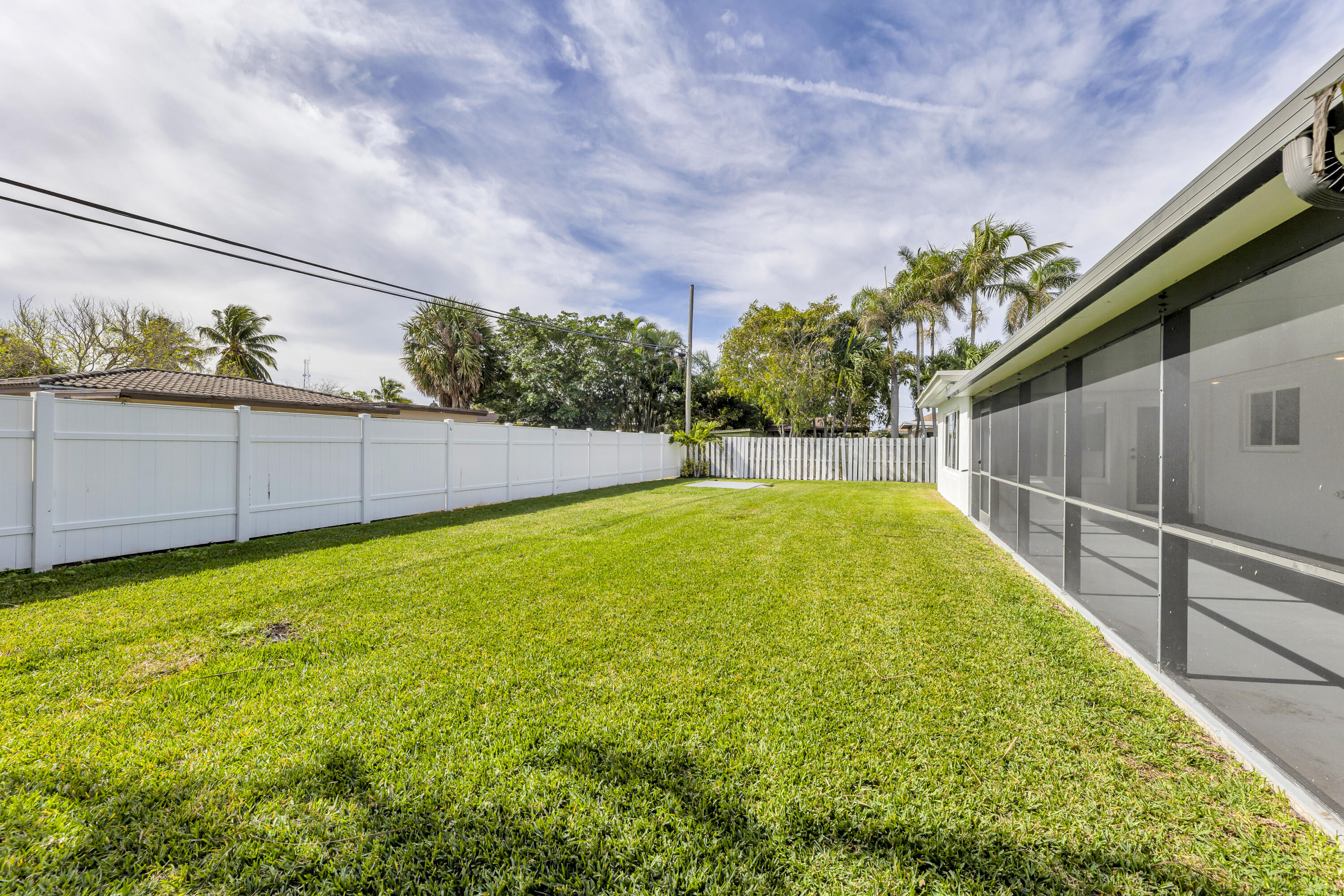 260 Northeast 28th Terrace Boca Raton, FL 33431 - Photo 40 of 40 camargo (213)