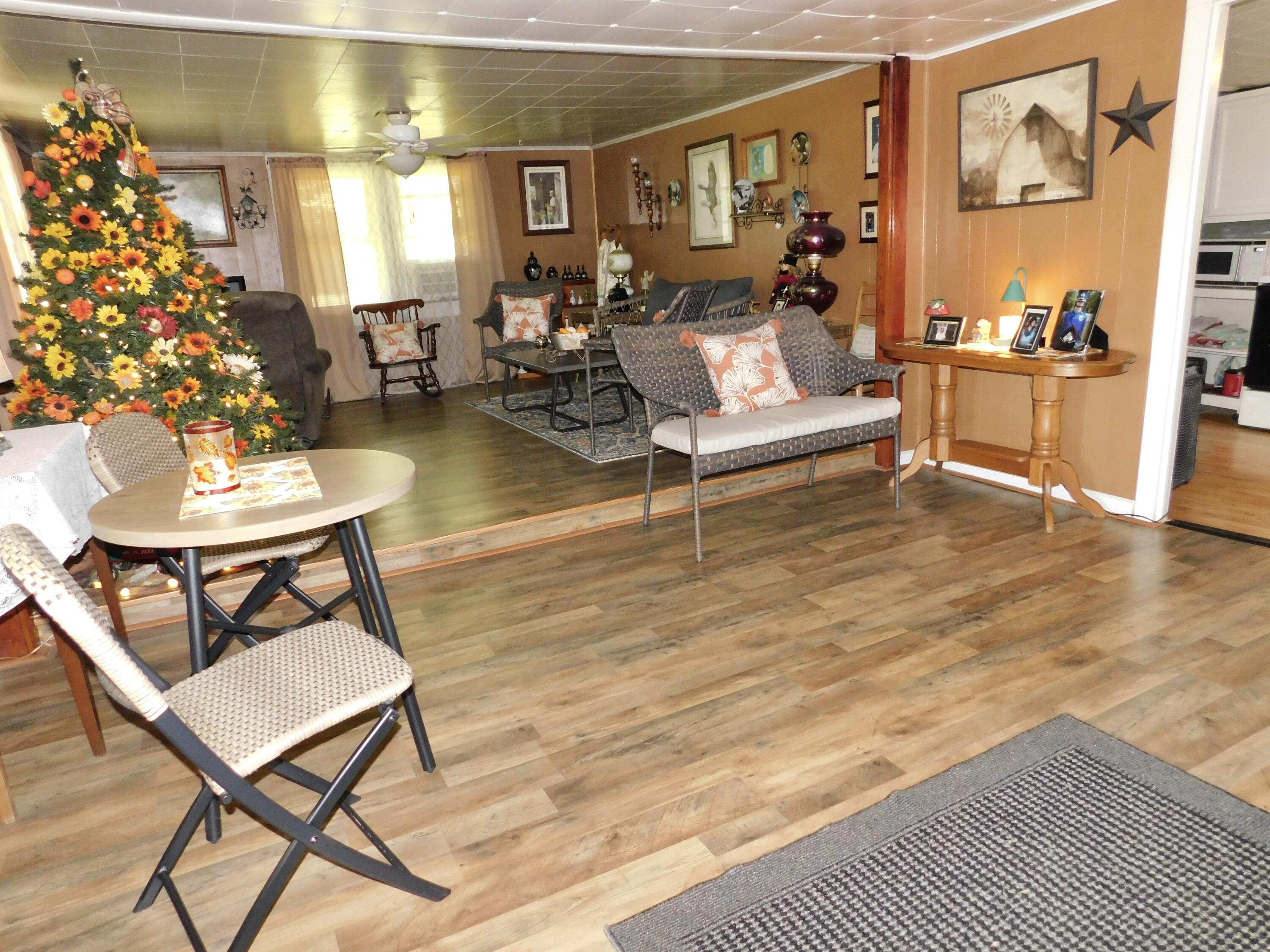 590 Webb Road Irvine, KY 40336 - Photo 14 of 31 E5247492-6D03-4D49-82A3-5DB798859E00_1_2