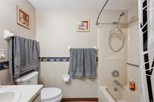 $1,600 | Undisclosed Address, Webster, FL 33597