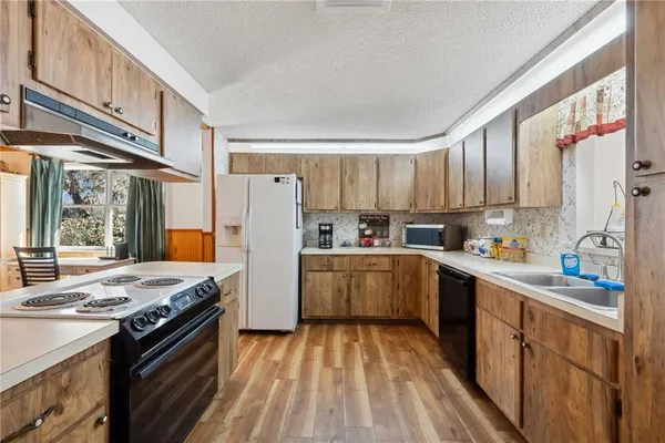 $1,600 | Undisclosed Address, Webster, FL 33597