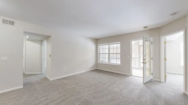 $2,200 | 2740 South Knightsbridge Circle, Ann Arbor, MI 48105