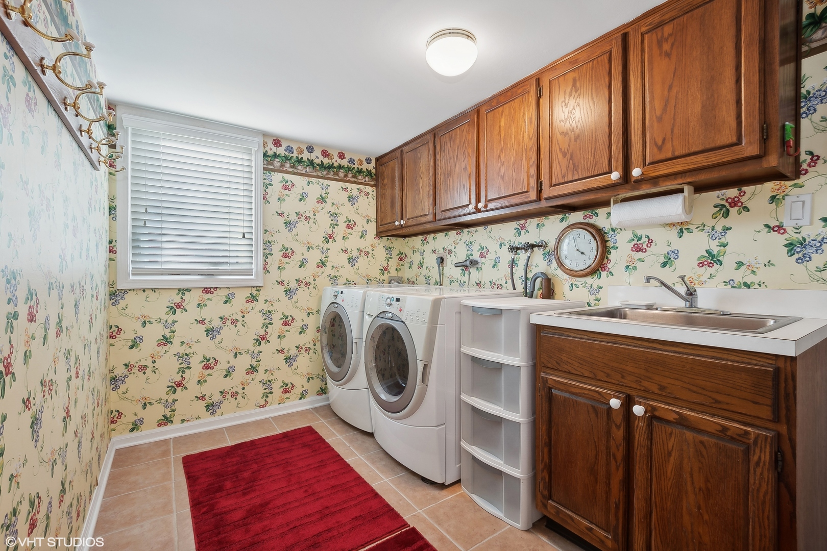 8669 Raintree Lane Orland Park, IL 60462 - Photo 14 of 25 a utility room with dryer and washer
