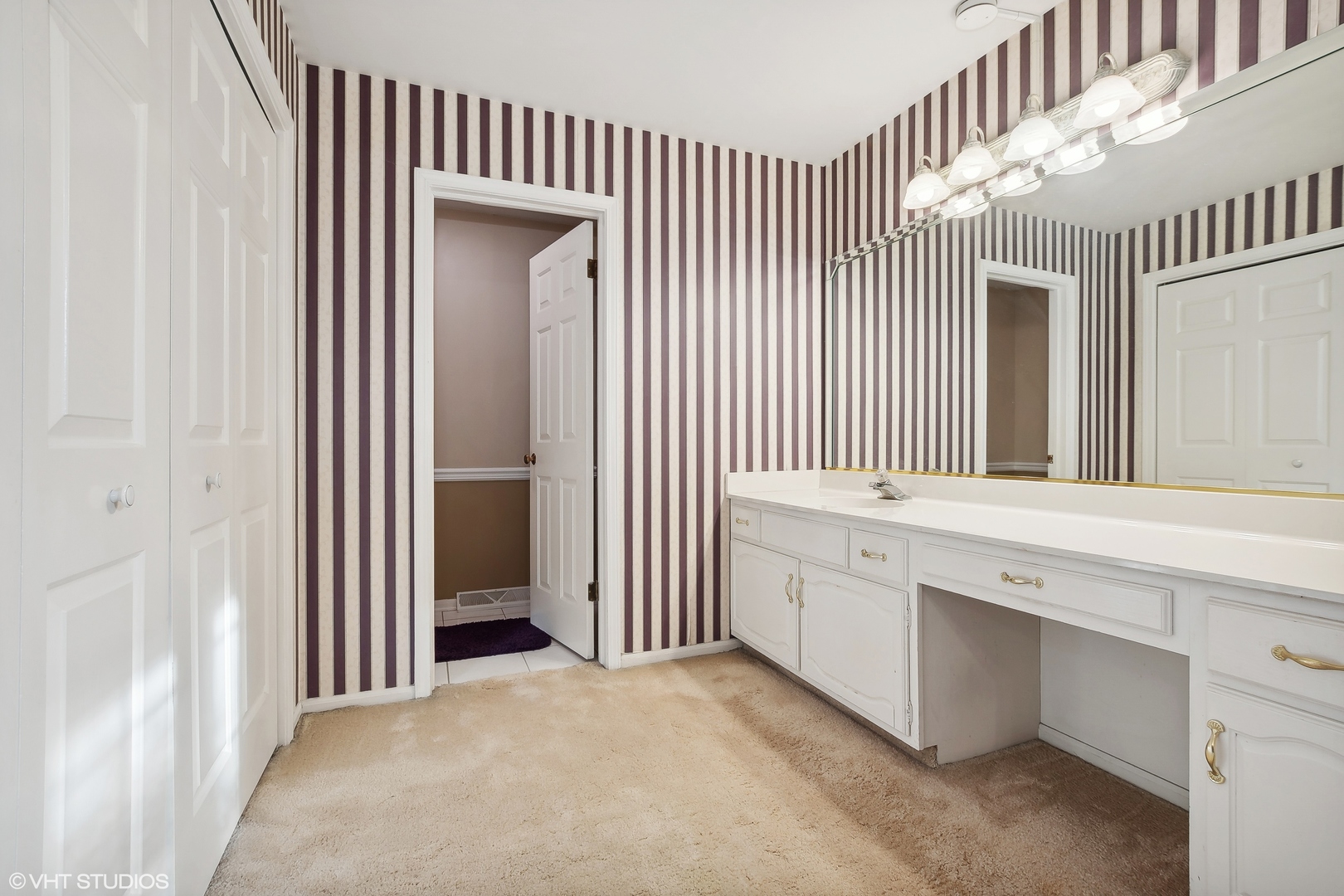 8669 Raintree Lane Orland Park, IL 60462 - Photo 16 of 25 a view of a hallway with entryway door