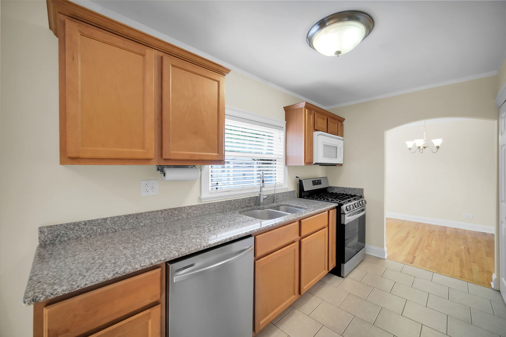 2575 Prairieview Lane South Aurora, IL 60502 - Photo 12 of 29 Gallery Image 12