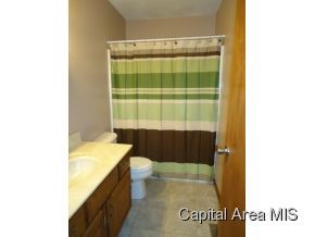 2909 Rend Drive Springfield, IL 62707 - Photo 8 of 12 Gallery Image 8