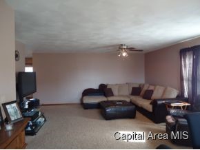2909 Rend Drive Springfield, IL 62707 - Photo 9 of 12 Gallery Image 9