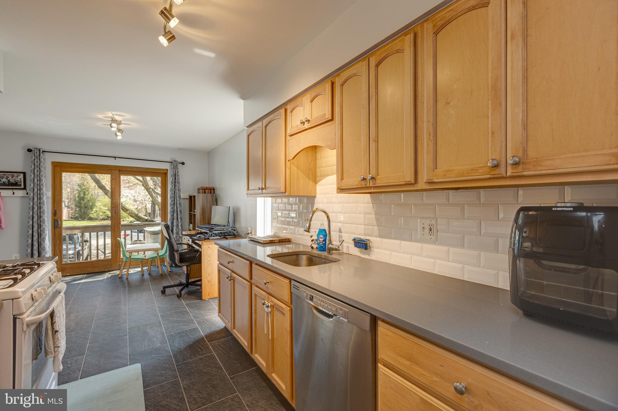 2030 Golf Course Drive Reston, VA 20191 - Photo 11 of 54