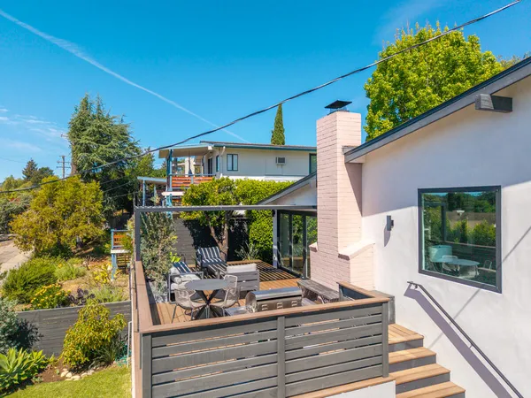 $2,695,000 | 3137 Lucinda Lane, Santa Barbara, CA 93105