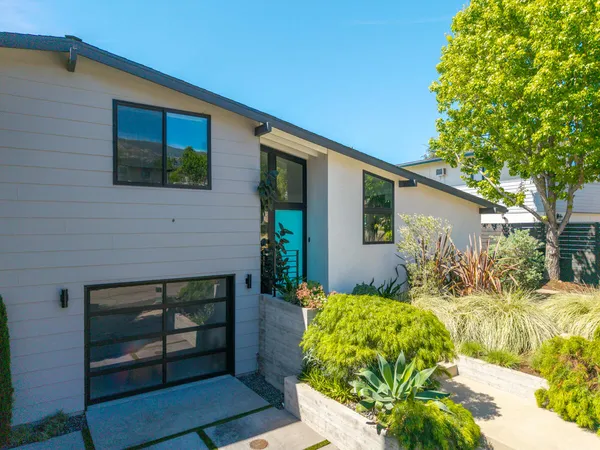 $2,695,000 | 3137 Lucinda Lane, Santa Barbara, CA 93105