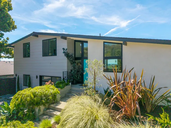 $2,695,000 | 3137 Lucinda Lane, Santa Barbara, CA 93105