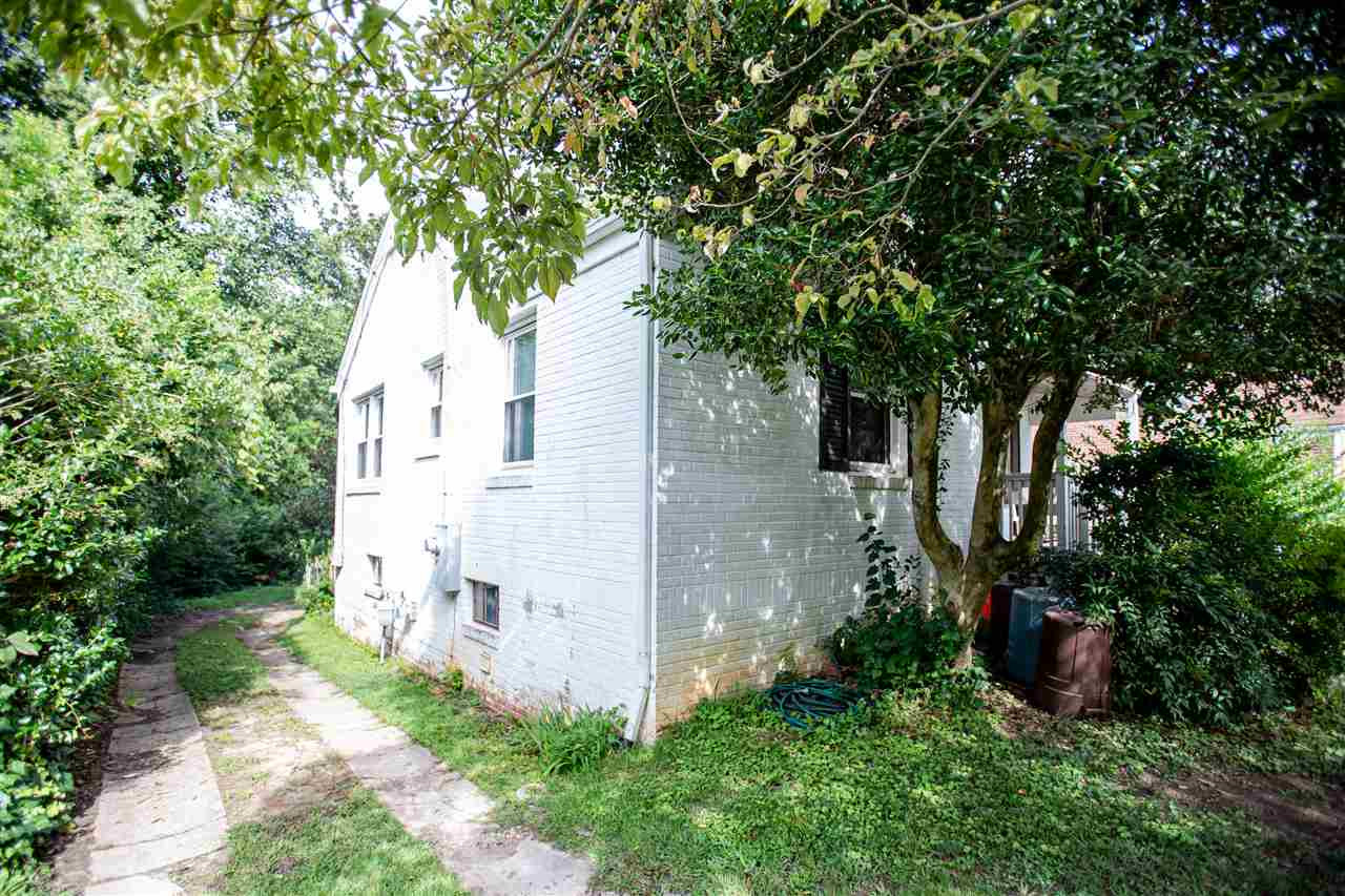 803 Brooks Avenue Raleigh, NC 27607 - Photo 6 of 11 Exterior Side