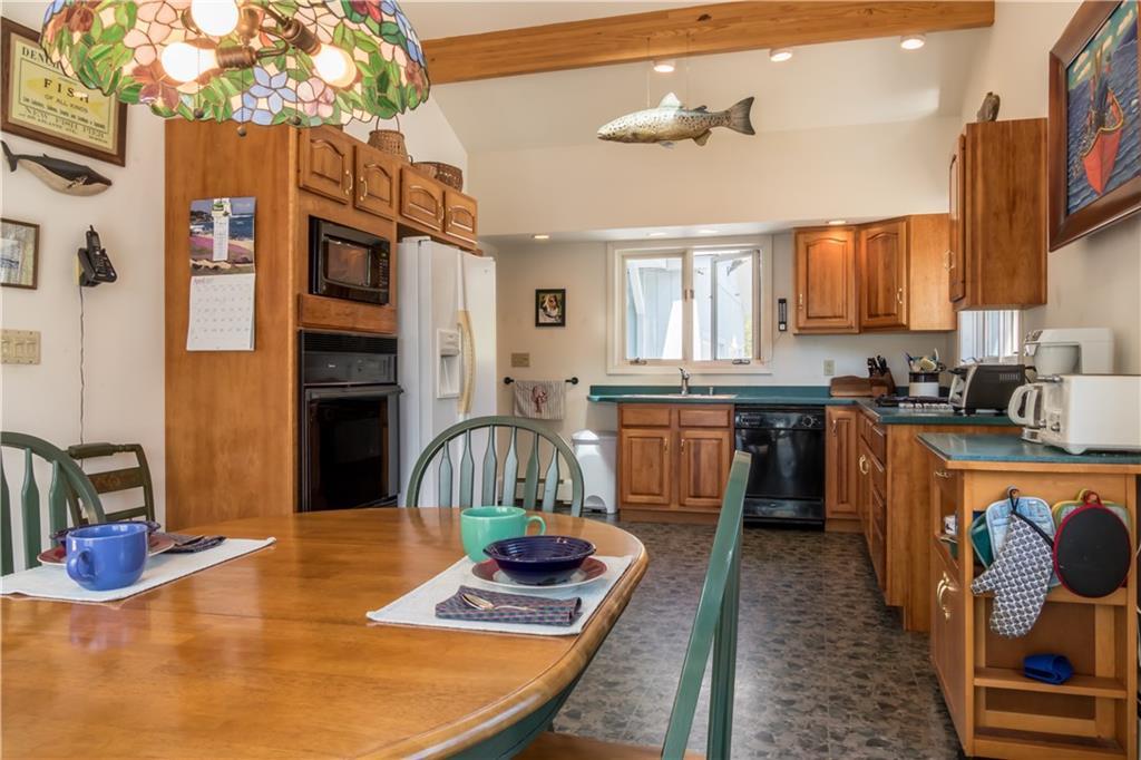 240 Parsons Point Road Edgecomb, ME 04556 - Photo 9 of 29 Photo