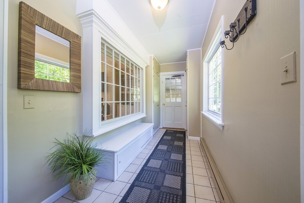 65 Metacomet Road Longmeadow, MA 01106 - Photo 17 of 30