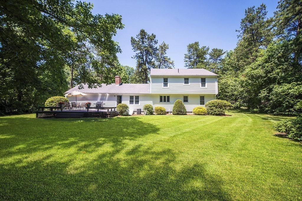 65 Metacomet Road Longmeadow, MA 01106 - Photo 3 of 30