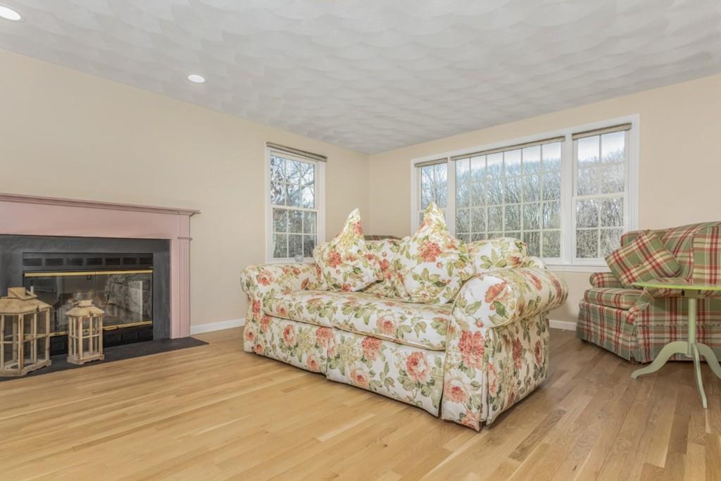 154 Spring Street Stoneham, MA 02180 - Photo 13 of 33