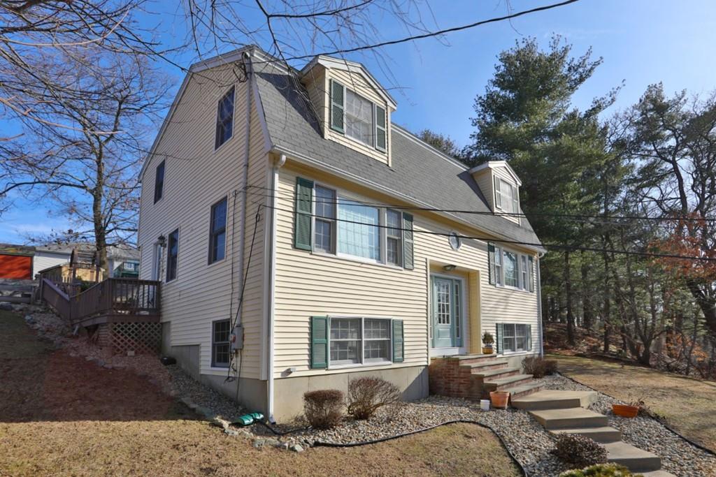 154 Spring Street Stoneham, MA 02180 - Photo 3 of 33