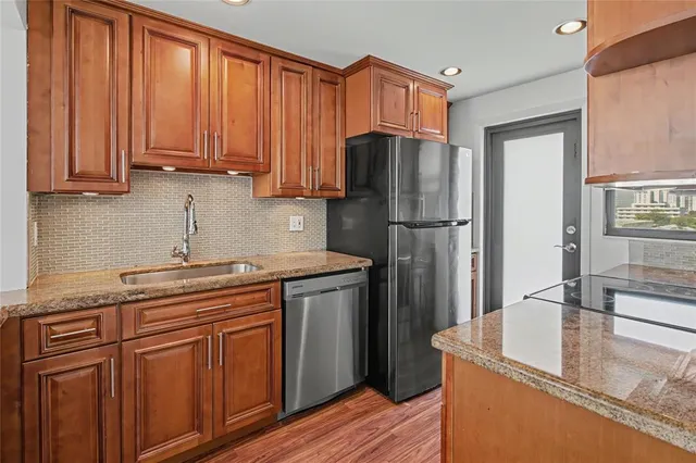 $2,280 | 801 North Ocean Boulevard, Unit 604, Pompano Beach, FL 33062