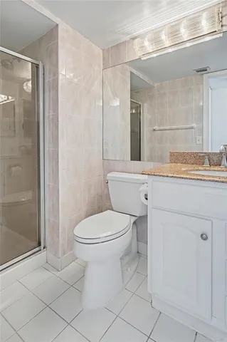 $2,280 | 801 North Ocean Boulevard, Unit 604, Pompano Beach, FL 33062