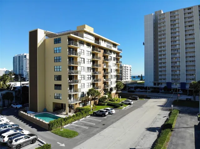 $2,280 | 801 North Ocean Boulevard, Unit 604, Pompano Beach, FL 33062