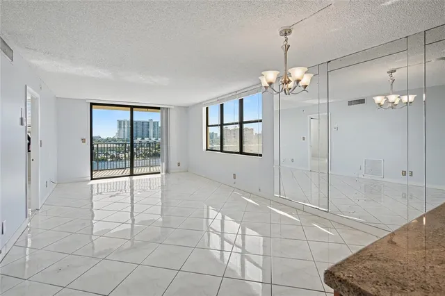 $2,280 | 801 North Ocean Boulevard, Unit 604, Pompano Beach, FL 33062