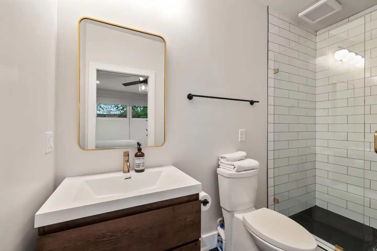 2311 East 8th Street, Unit 2 Austin, TX 78702 - Photo 24 of 37