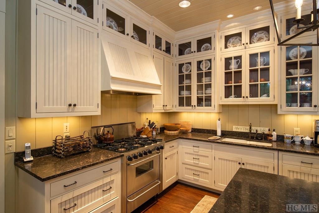 424 Gristmill Ridge Highlands, NC 28741 - Photo 21 of 59 Gallery Image 21