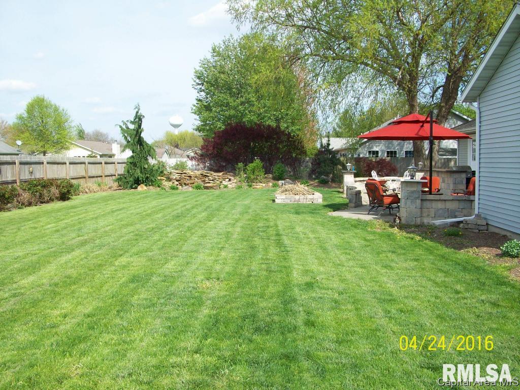 807 West Washington Street Athens, IL 62613 - Photo 31 of 36 Gallery Image 31