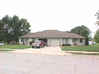 1426 Mccanse Street Springfield, MO 65803 - Photo 1 of 1 Primary Photo