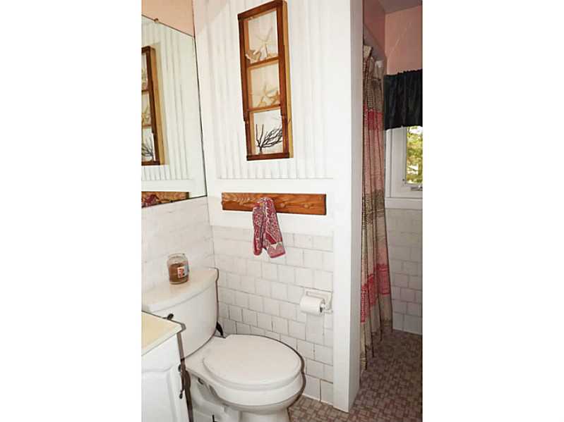 50 Williams Road Smithfield, RI 02917 - Photo 15 of 25 Bedroom.