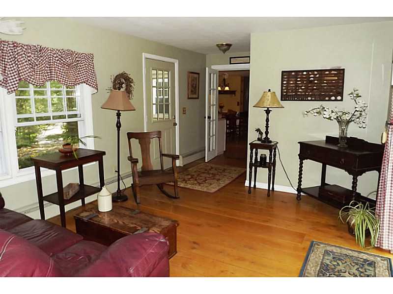 50 Williams Road Smithfield, RI 02917 - Photo 16 of 25 Den/Family/Great Room.