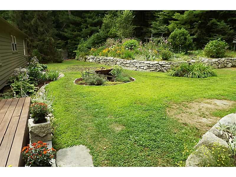 50 Williams Road Smithfield, RI 02917 - Photo 24 of 25 Yard/Garden.
