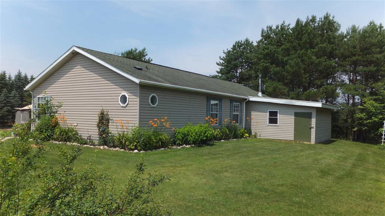 9529 North 11 Road Mesick, MI 49668 - Photo 5 of 39 1890032-4.JPG