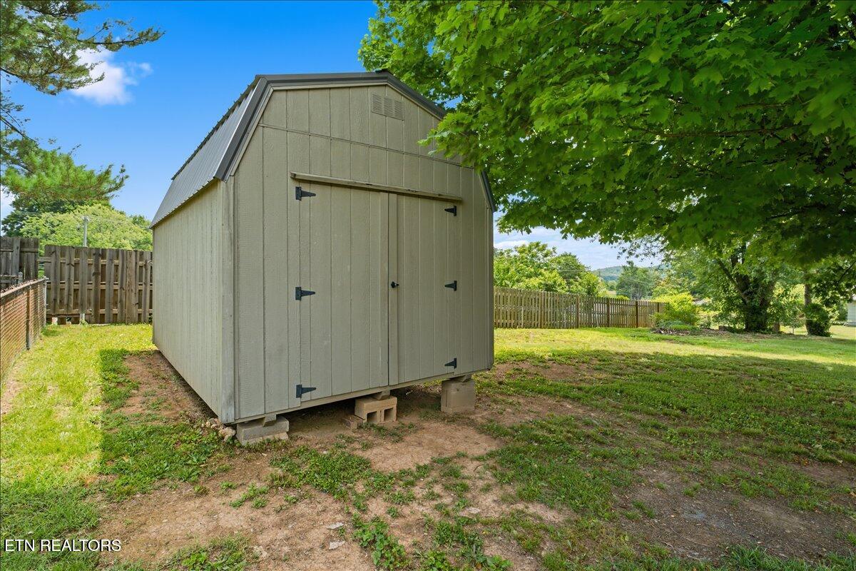 7920 Powell Heights Road Powell, TN 37849 - Photo 18 of 21 3-DSC09991