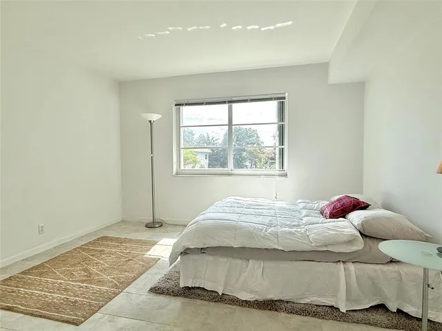 $269,900 | 669 West Oakland Park Boulevard, Unit 220B, Fort Lauderdale, FL 33309