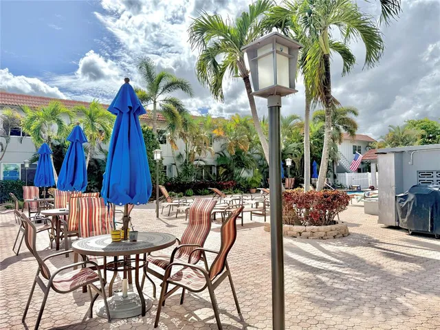 $269,900 | 669 West Oakland Park Boulevard, Unit 220B, Fort Lauderdale, FL 33309