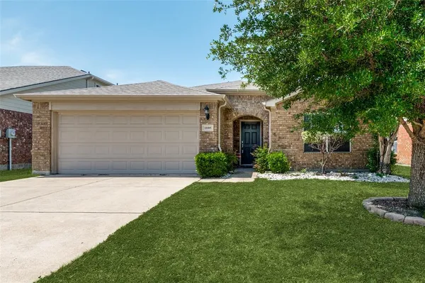 $2,400 | 10405 Nettie Street, Fort Worth, TX 76244