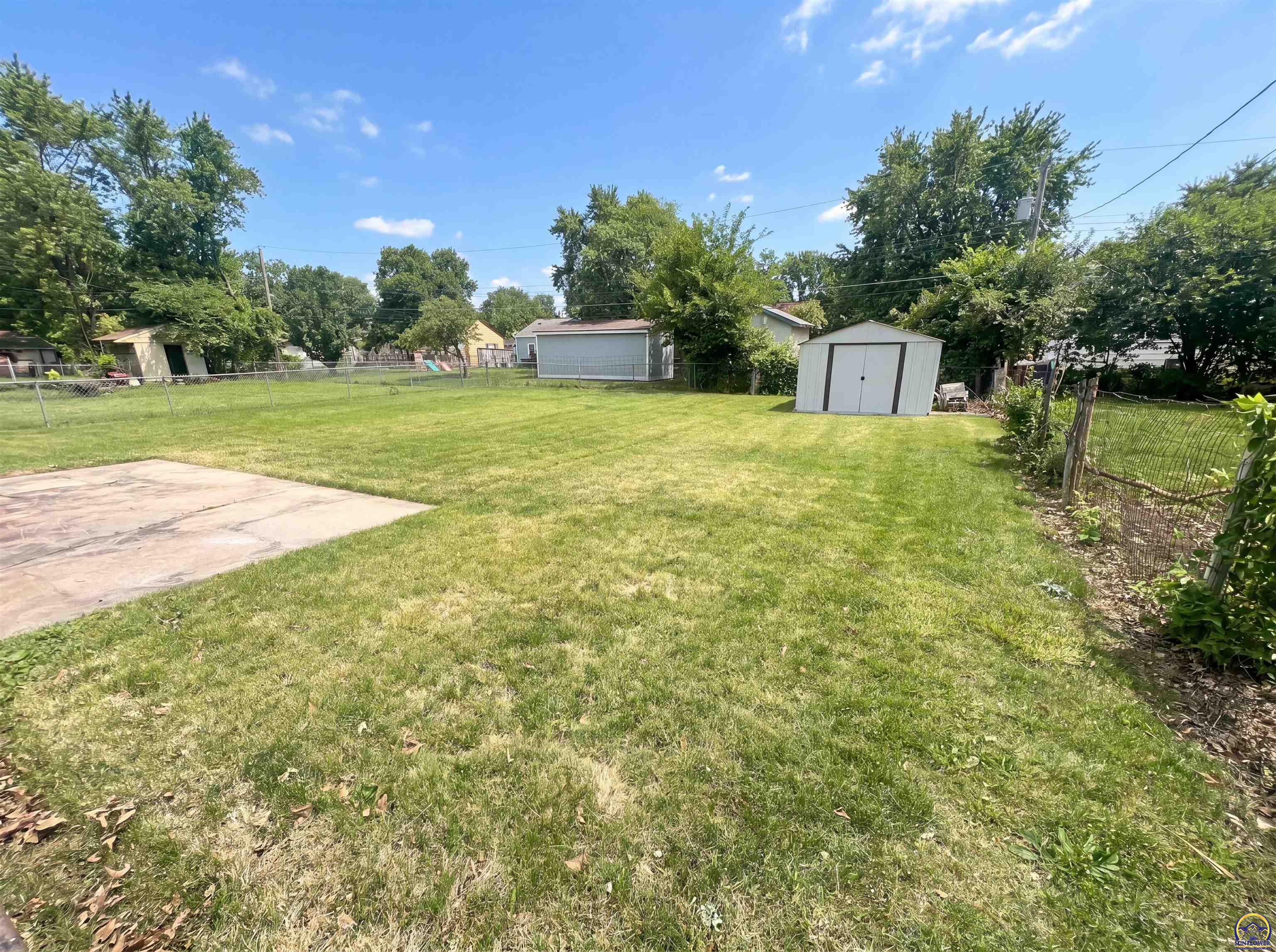 5618 Southwest 14th Street Topeka, KS 66604 - Photo 5 of 15