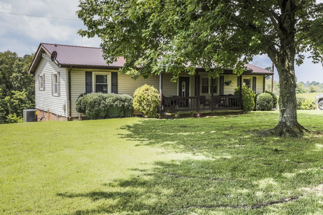 689 Driver Road Lafayette, TN 37083 - Photo 1 of 25 Gallery Image 1