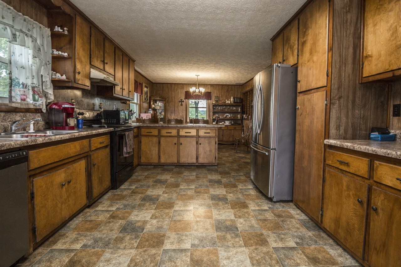 689 Driver Road Lafayette, TN 37083 - Photo 16 of 25 Gallery Image 16