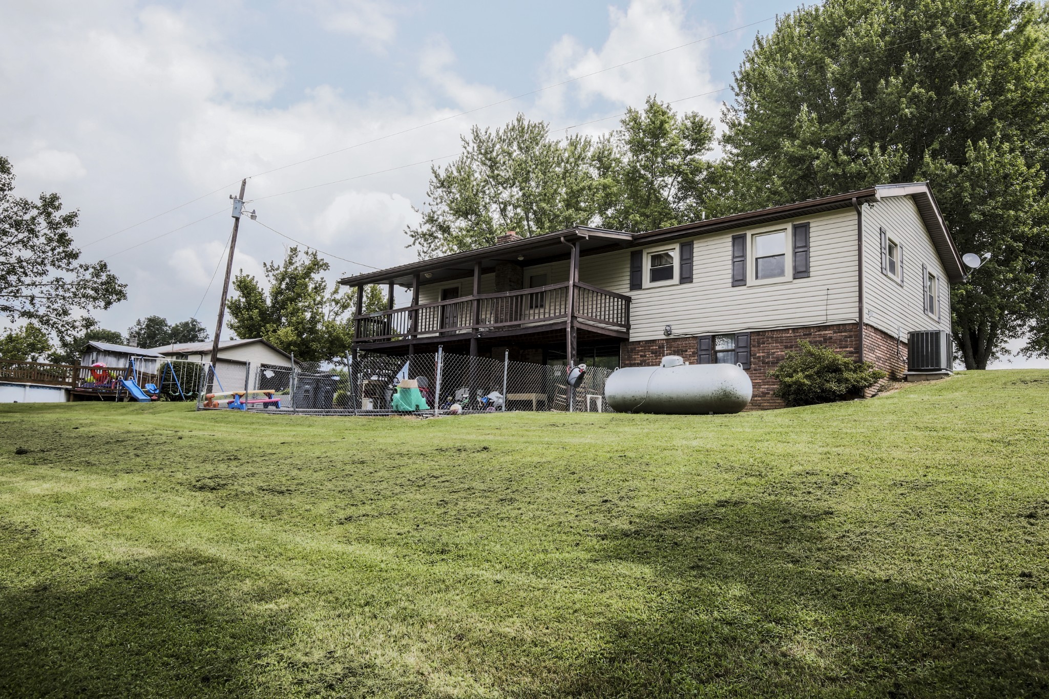 689 Driver Road Lafayette, TN 37083 - Photo 5 of 25 Gallery Image 5