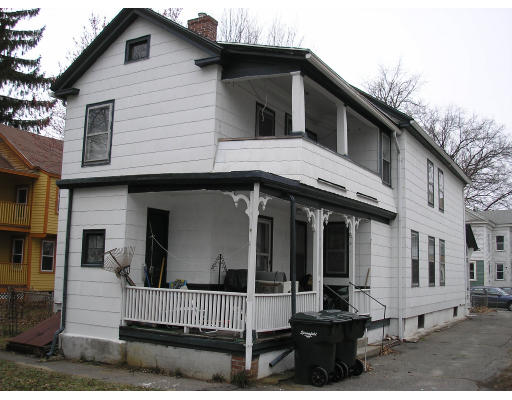 28 Florida Street Springfield, MA 01109 - Photo 2 of 4 Gallery Image 2