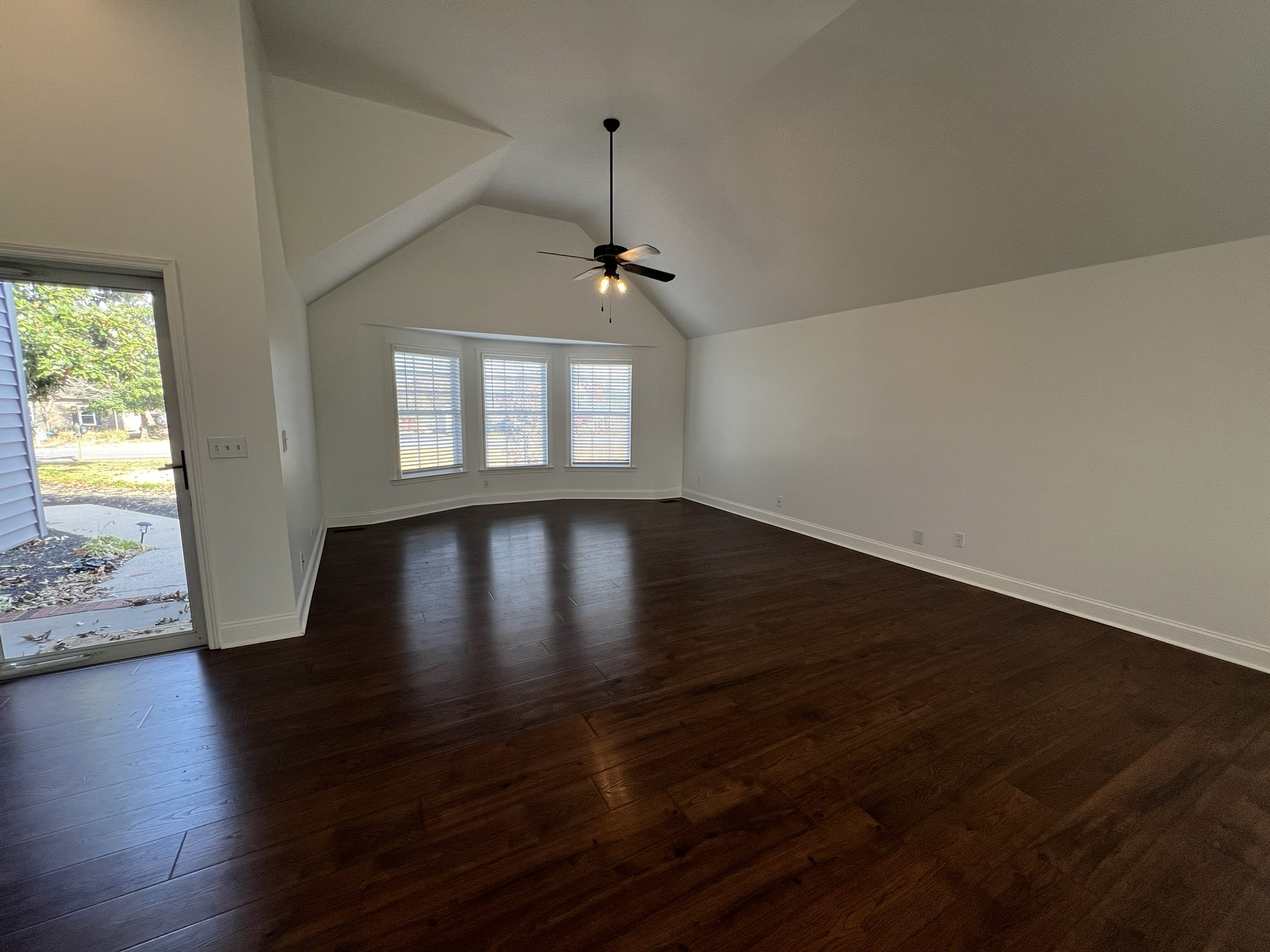 2654 Crosspark Drive Murfreesboro, TN 37129 - Photo 9 of 36 a view of empty room with wooden floor and fan
