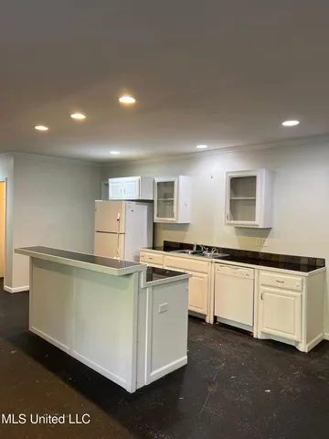 $1,200 | 622 Crawford Street, Vicksburg, MS 39180