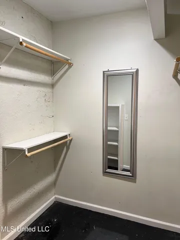 $1,200 | 622 Crawford Street, Vicksburg, MS 39180