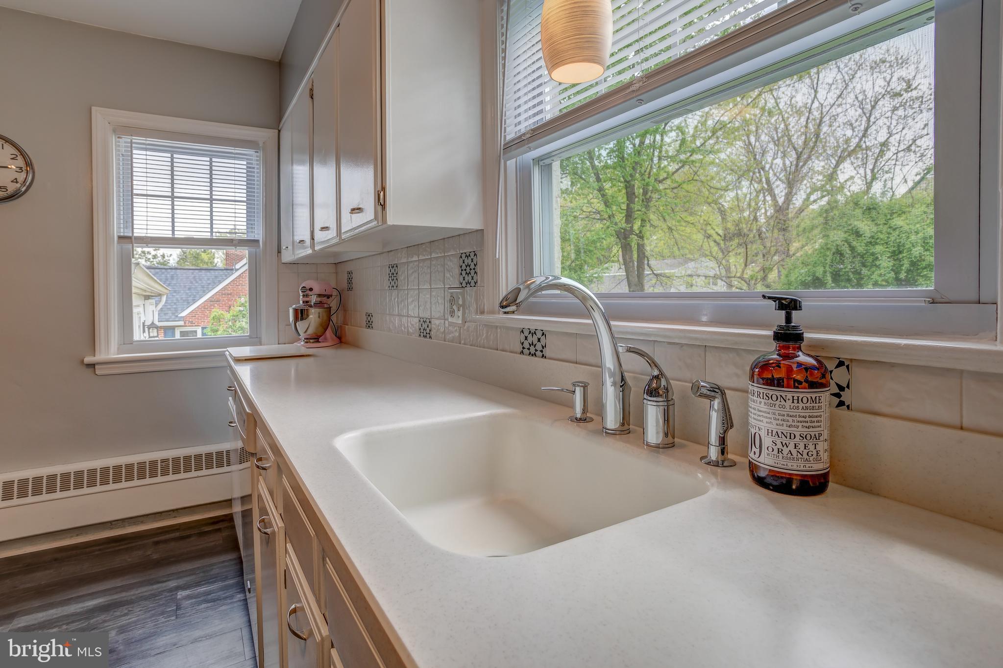 707 Harvey Road Wallingford, PA 19086 - Photo 21 of 43 Corian Countertop
