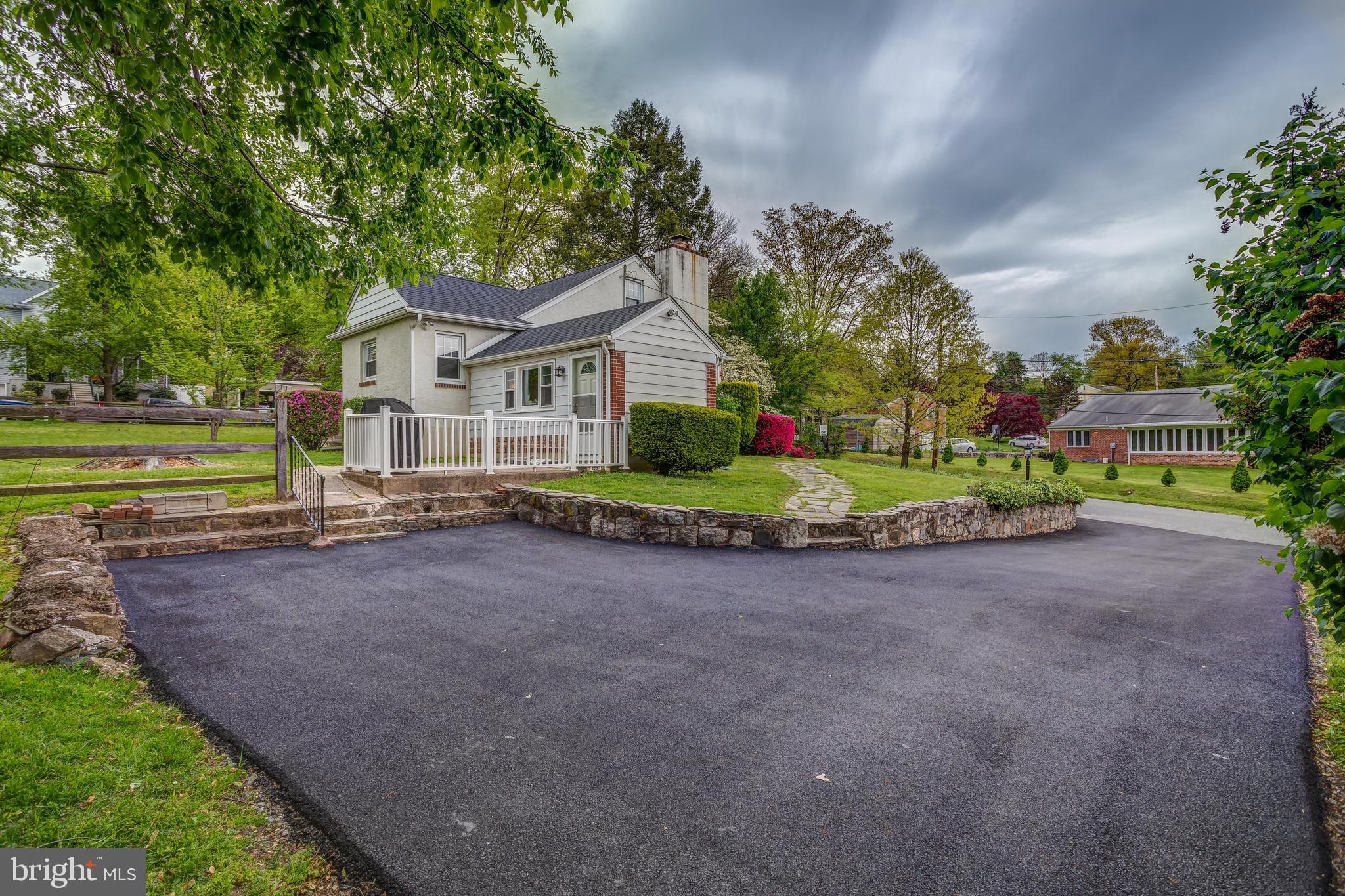 707 Harvey Road Wallingford, PA 19086 - Photo 8 of 43 New Driveway