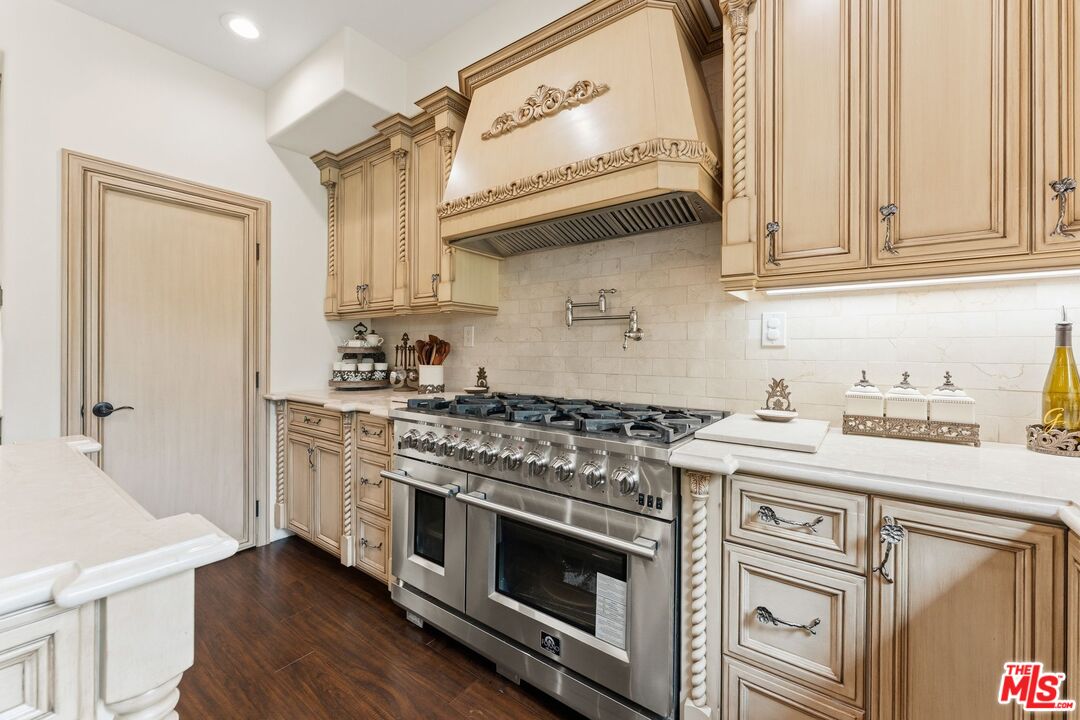 11564 Apulia Court Porter Ranch, CA 91326 - Photo 18 of 52