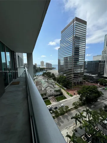 $3,350 | 500 Brickell Avenue, Unit 1704, Miami, FL 33131