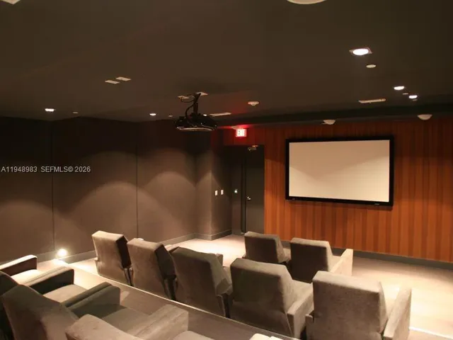 $3,350 | 500 Brickell Avenue, Unit 1704, Miami, FL 33131