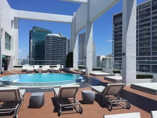$3,350 | 500 Brickell Avenue, Unit 1704, Miami, FL 33131